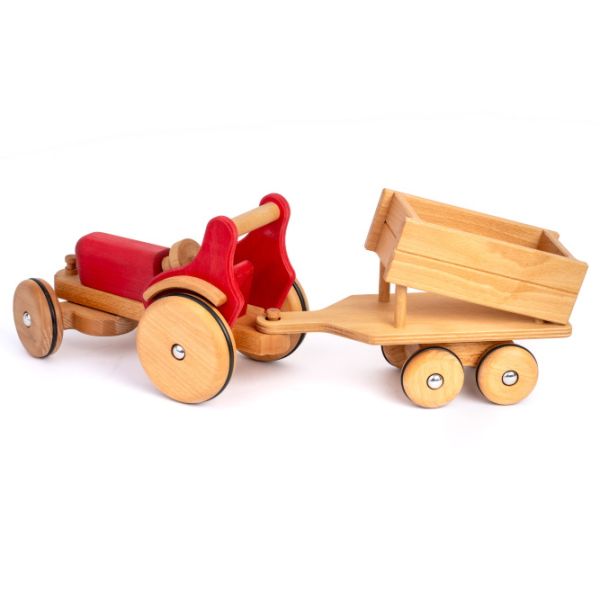 Roter Holz Traktor mit Anhänger Ferdinand Dynamiko