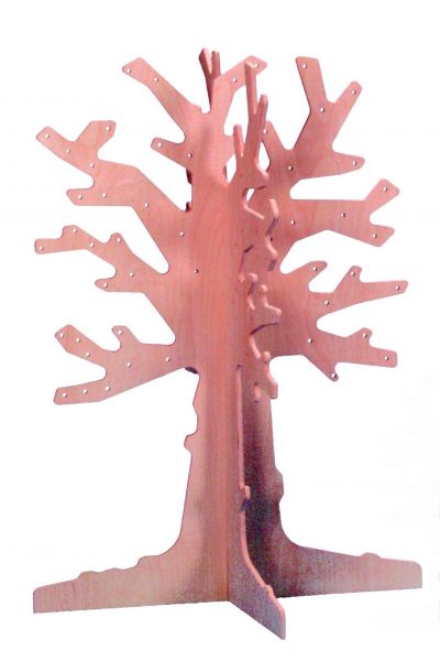 Jahresthemenbaum aus Birkenholz Multiplex von Bätz Holzspielwaren.